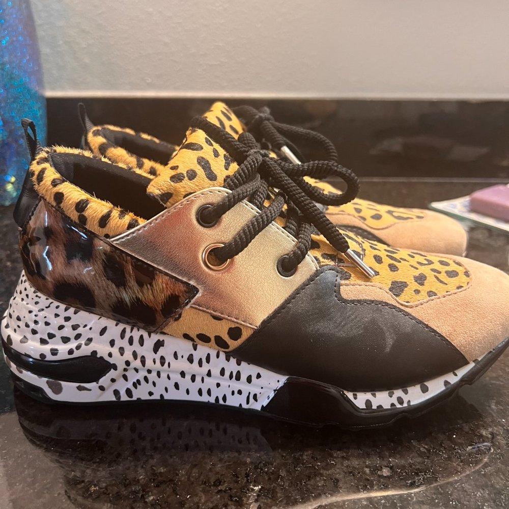 Steve Madden Cliff Sneakers